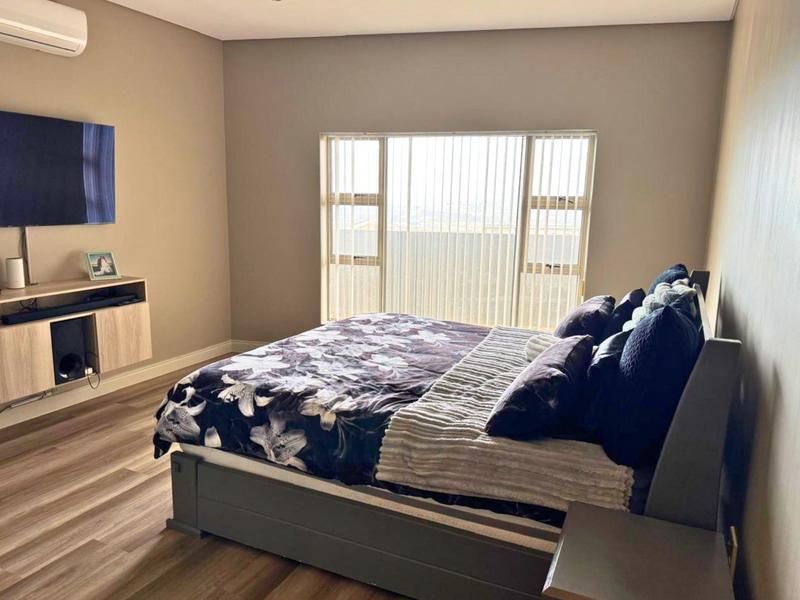 4 Bedroom Property for Sale in Monte Christo Western Cape